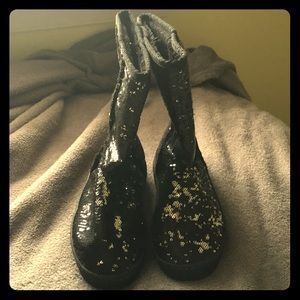 Size 6 black and silver sparkle boots